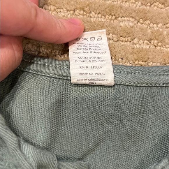 Kate Quinn Teal Button-Up Cotton Blouse with Lace - Picture 3 of 4